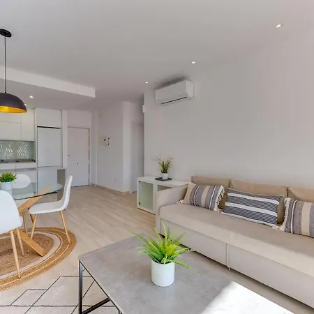 Vb Palm Avenue 1bdr *